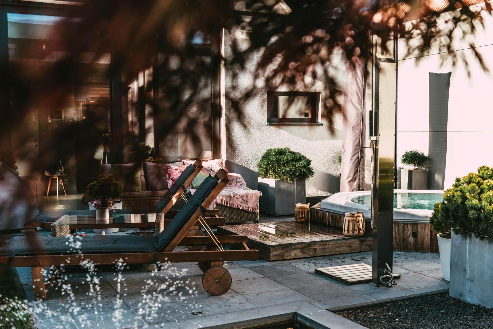 Villa Cecha B&B &Wellness Ostend Exterior foto